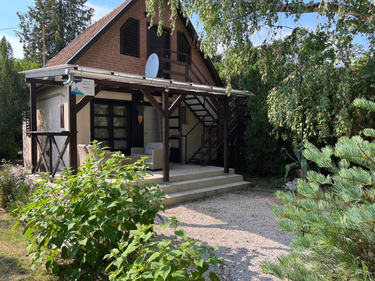 Aranypart Vendégház - Tiszakécske Exterior foto